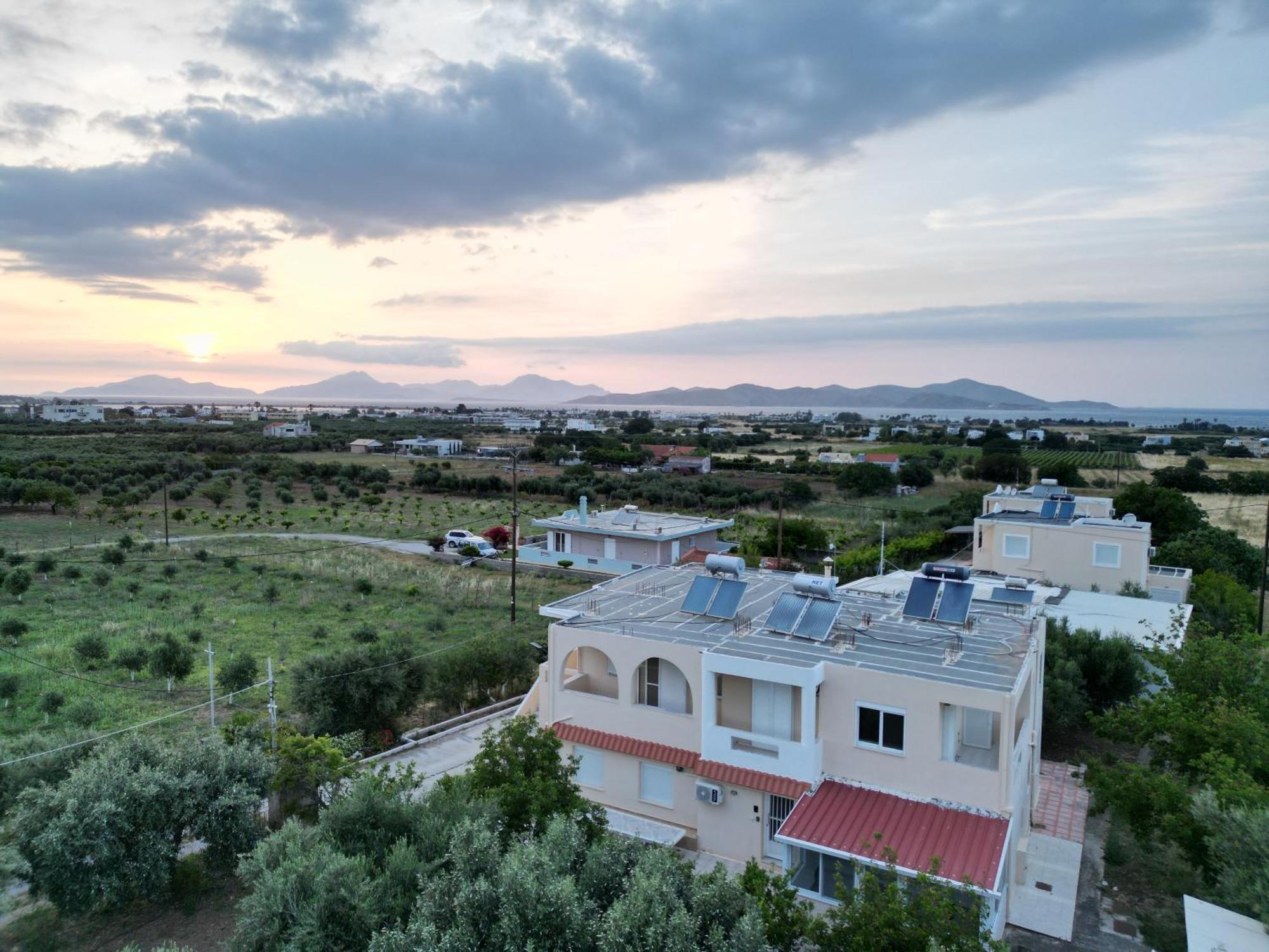 Family Friendly Apartment, In Nature, With Yard "5" Zipárion Dış mekan fotoğraf
